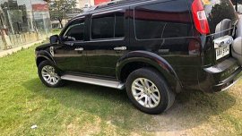 Selling Ford Everest 2014 at 45000 km