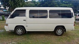 Selling Nissan Urvan 2015 Manual Diesel 