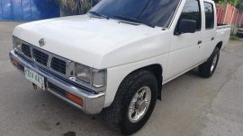 Selling White Nissan Frontier 1995 in Talisay