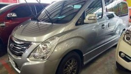 Selling Silver Hyundai Grand starex 2015 