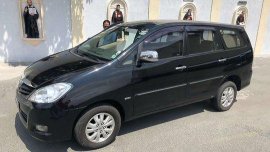 Selling Black Toyota Innova 2010 in Marikina