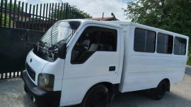 White Kia Kc2700 2004 Manual Diesel for sale 