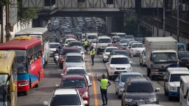 Driving Around EDSA? Make sure you're familiar with the Yellow Lane Policy