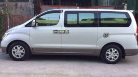 2010 Hyundai Grand Starex Gold Variant (local)