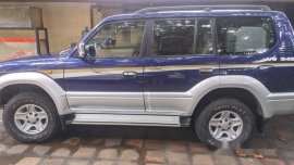 Blue Toyota Land cruiser prado 1997 at 140000 km for sale 