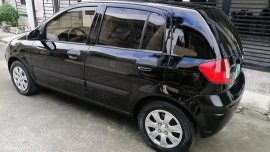 Black Hyundai Getz 2010 at 82000 km for sale 
