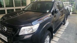 Selling Black Nissan Navara 2017 Automatic Diesel 