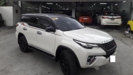 White Toyota Fortuner 2016 Automatic Diesel for sale 