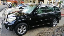 Black Toyota Rav4 2004 at 154000 km for sale
