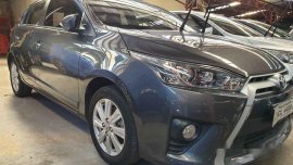 Grey Toyota Yaris 2016 at 14000 km for sale