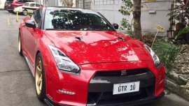 2010 Nissan GT-R LOADED