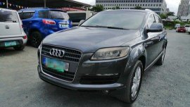 Selling Audi Q7 2009 at 700000 km