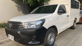 White Toyota Hilux 2017 for sale in Quezon City