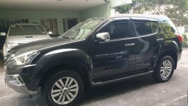 Sell 2018 Isuzu Mu-X in Manila