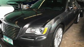 Selling Chrysler 300c 2013 at 16473 km 