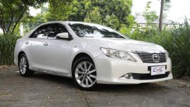 Sell White 2012 Toyota Camry in Quezon City