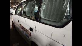 Selling Mitsubishi Adventure 2014 at 206000 km 