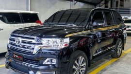 Sell 2019 Toyota Land Cruiser in Manila