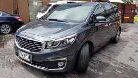 Sell 2015 Kia Carnival in Pasig