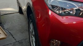 Selling Toyota Rav4 2014 in Makati