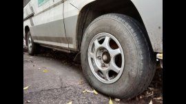 Selling Nissan Urvan 2015 Van in Quezon City 