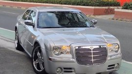 Selling White Chrysler 300c 2007 in Quezon City