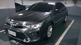 Sell 2017 Toyota Camry in Pasay
