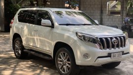 Sell Pearl White 2013 Toyota Land Cruiser in Valenzuela