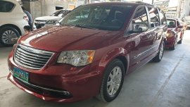Selling Purple Chrysler Town And Country 2014 in Pasig