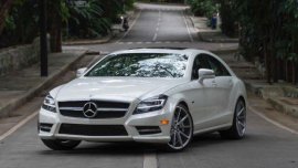 Sell Pearl White 2012 Mercedes-Benz Cls 550 in Pasig