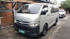 Selling Silver Toyota Hiace 2014 in Pasig