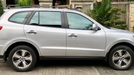 Sell Silver Hyundai Santa Fe in Quezon City
