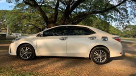 Pearl White Toyota Corolla Altis 2014 for sale in Angeles
