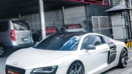 Selling Audi R8 2011 in Manila