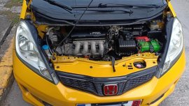 Selling Honda Jazz 2010 in Manila