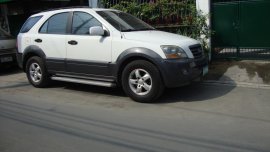 White Kia Sorento 2006 for sale in Las Pinas