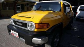 Selling Yellow Toyota Fj Cruiser 2016 in Pasig
