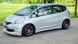 Selling Pearlwhite Honda Jazz 2010 in San Pablo