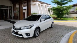 2017 Toyota Corolla Altis 1.6 V Pearl White
