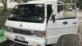 2017 Mitsubishi L300 FB DELUXE