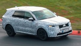 Kia to debut new Sorento, another small crossover next month