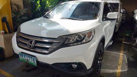 Sell White 2012 Honda Cr-V in Quezon City