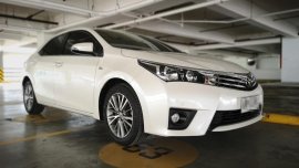 White Toyota Corolla altis 2015 for sale in Automatic