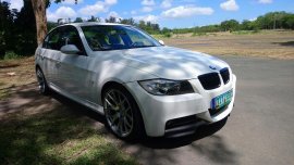 Selling White Bmw 320I 2007 in Tanauan