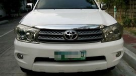 Selling White  Toyota Fortuner 2010 in Famy
