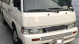 Selling White Nissan Urvan 2015 in Manila