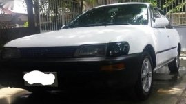 Selling White Toyota Corolla 1996 in San Fernando