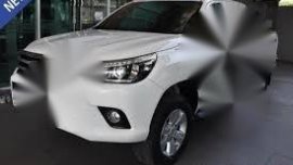White Toyota Hilux 2016 for sale in Manila