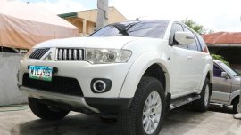 White Mitsubishi Montero 2013 for sale in Manila