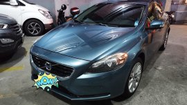 Sell Purple 2013 Volvo V40 in Manila